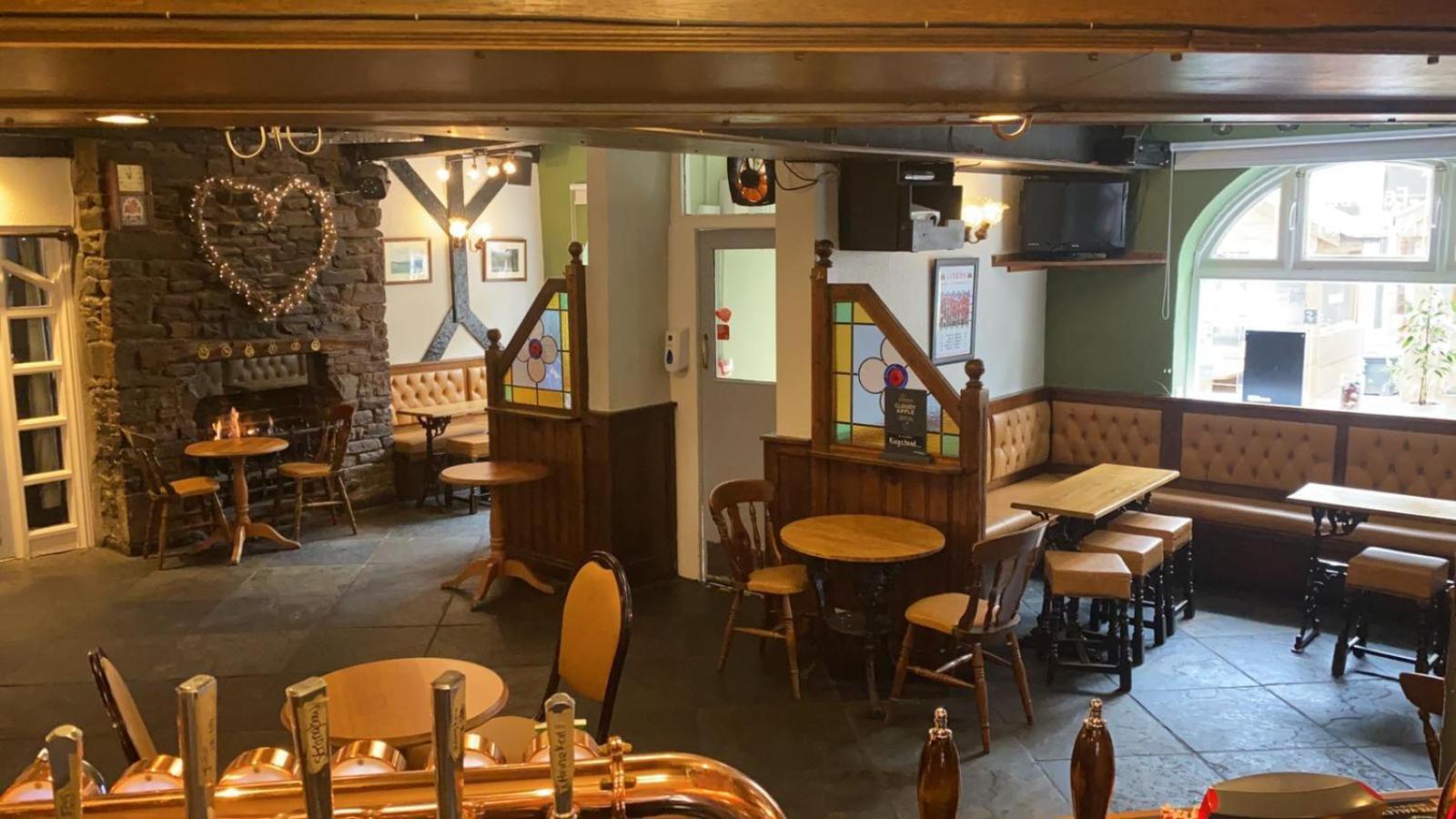โรงแรมเดอะคิงส์เฮด Abergavenny ภายนอก รูปภาพ