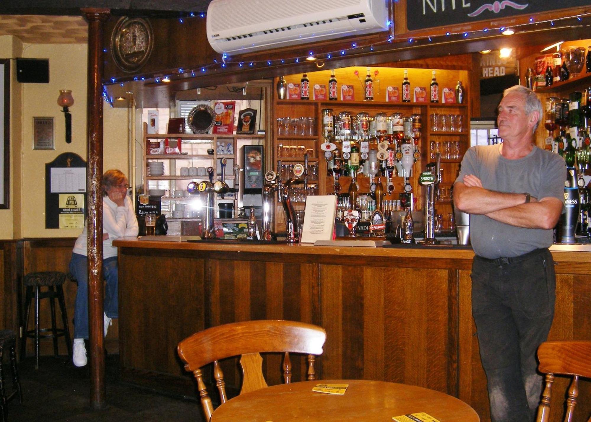 โรงแรมเดอะคิงส์เฮด Abergavenny ภายนอก รูปภาพ