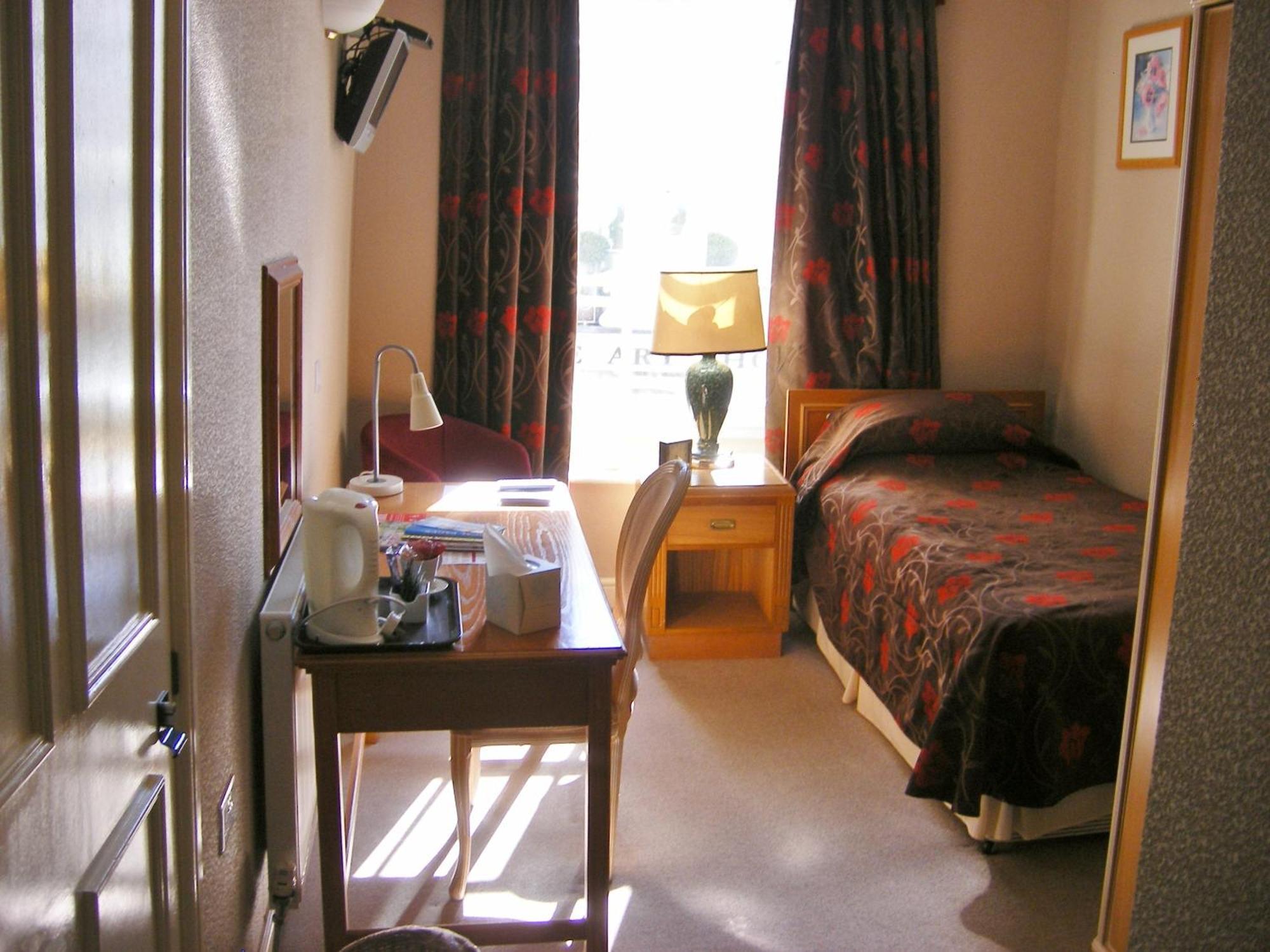 โรงแรมเดอะคิงส์เฮด Abergavenny ภายนอก รูปภาพ